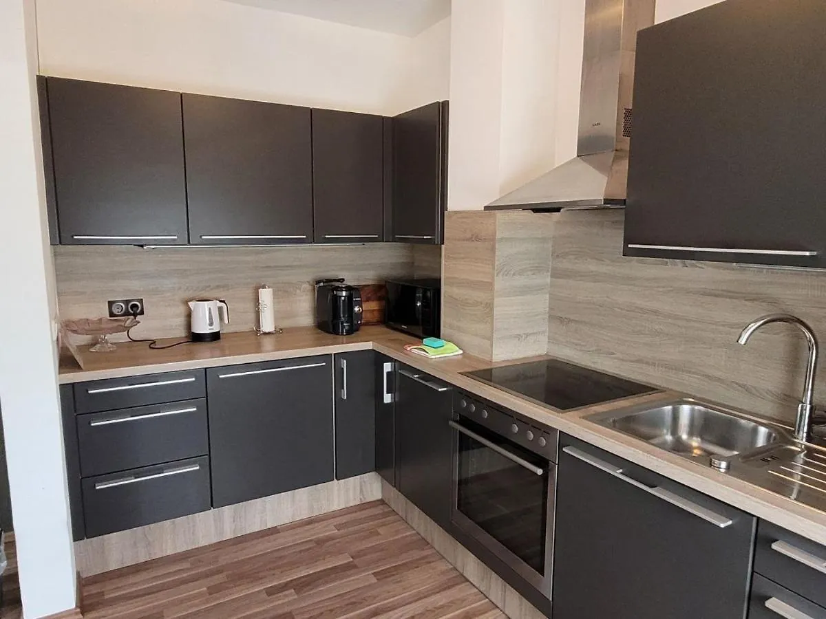 Zentral Gelegene, Sehr Ruhige Und Helle Wohnung Graz Autriche